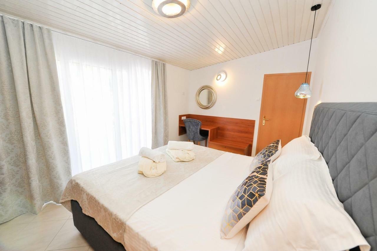 Private Oasis-villa Sandina Lejlighed